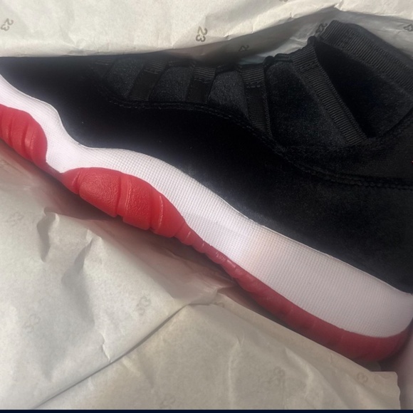 Jordan bred 11 - Picture 1 of 1